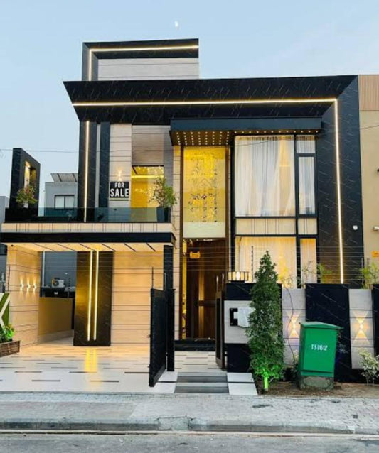 8 Marla House